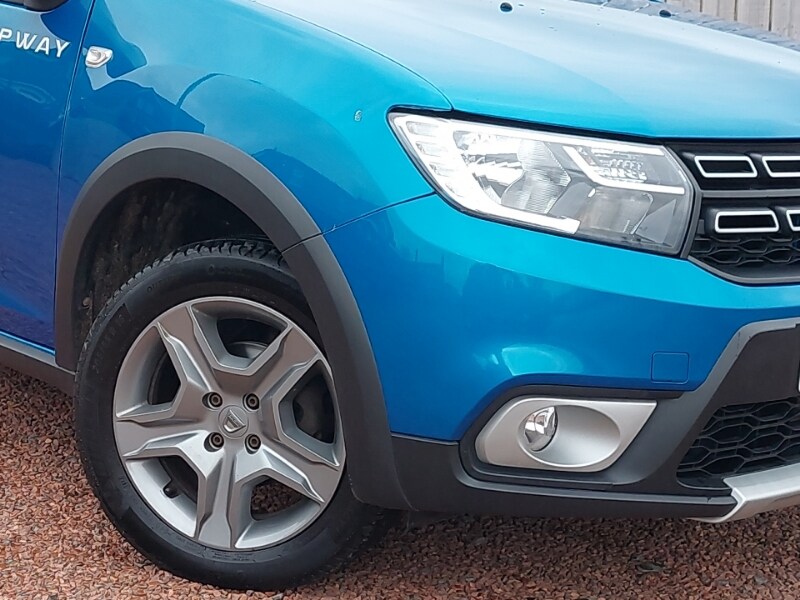 Used Dacia Sandero Stepway 2019 for sale - 77656863: Photo 9