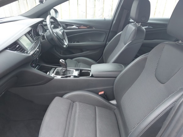 Used Vauxhall Insignia 2019 for sale - 76238102: Photo 5