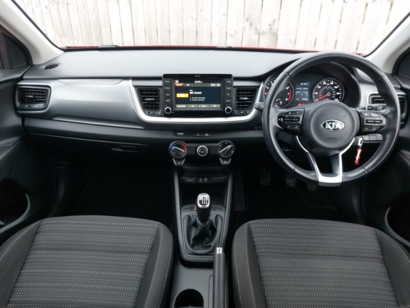 Used Kia Stonic 2018 for sale - 77466913: Photo 2