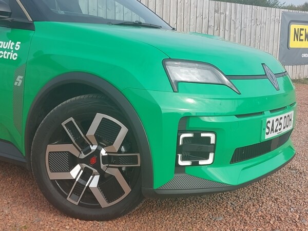 Used Renault 5 2025 for sale - 76054226: Photo 9