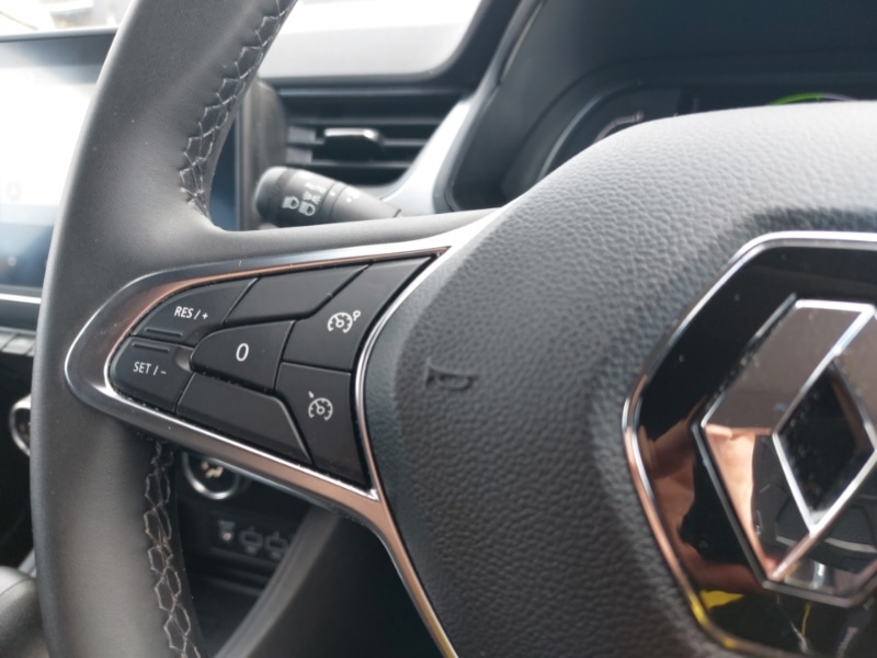 Used Renault Captur 2023 for sale - 78126269: Photo 17