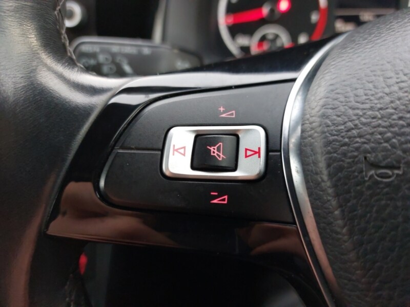 Used Volkswagen Polo 2018 for sale - 77517830: Photo 16