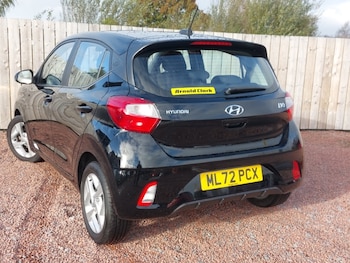 Used Hyundai i10 2022 for sale - 76579395: Photo