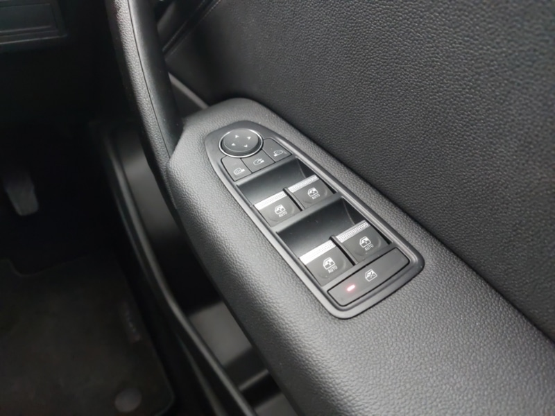 Used Renault Captur 2024 for sale - 76493350: Photo 19