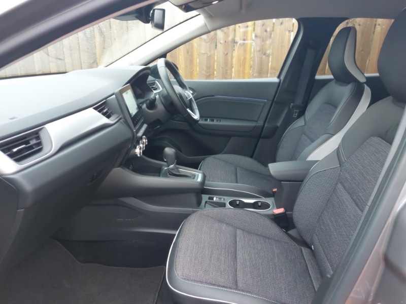 Used Renault Captur 2024 for sale - 76493350: Photo 5