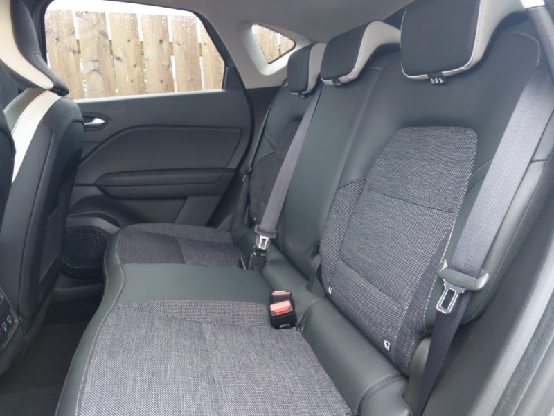 Used Renault Captur 2024 for sale - 76493350: Photo 6