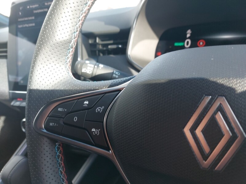 Used Renault Clio 2025 for sale - 77907853: Photo 17