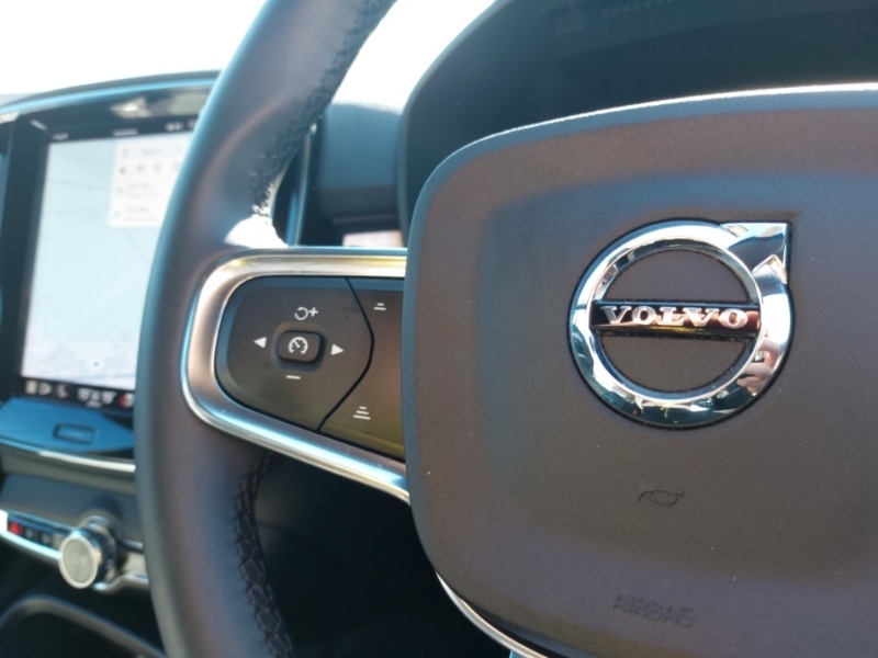 Used Volvo XC40 2023 for sale - 78113025: Photo 16