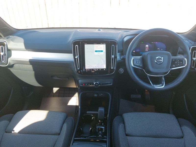 Used Volvo XC40 2023 for sale - 78113025: Photo 2