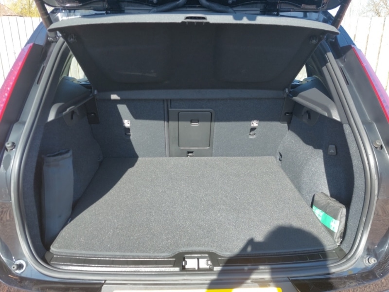 Used Volvo XC40 2023 for sale - 78113025: Photo 8