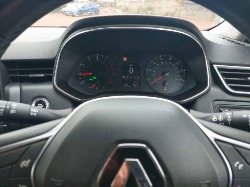 Used Renault Clio 2020 for sale - 77823040: Photo 11