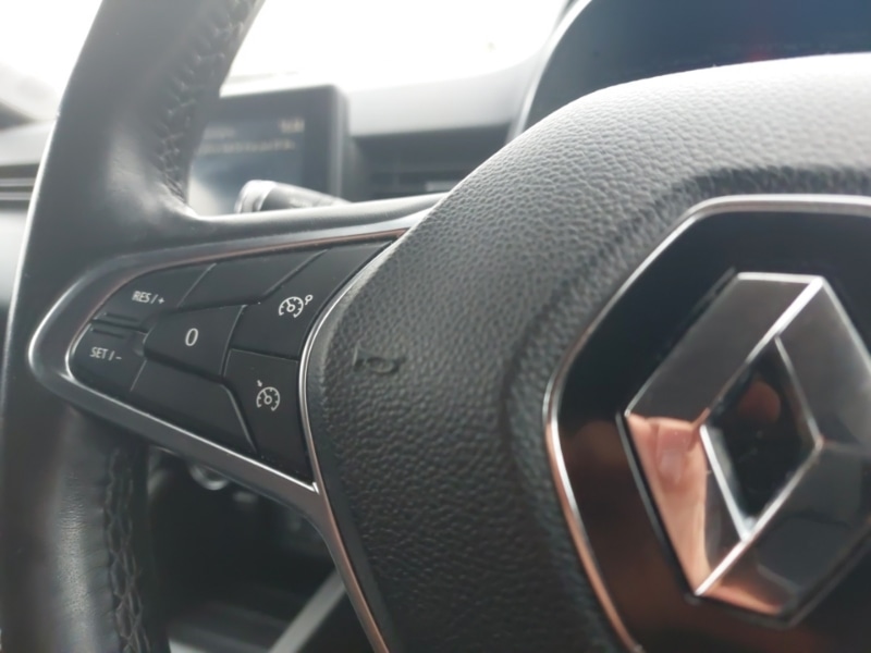 Used Renault Clio 2020 for sale - 77823040: Photo 15