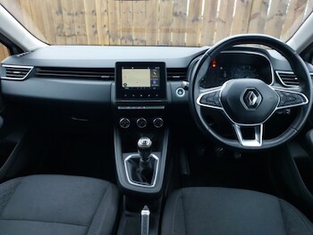 Used Renault Clio 2020 for sale - 77823040: Photo