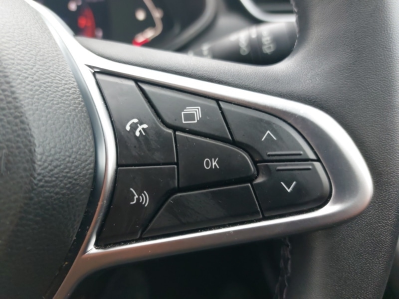 Used Renault Clio 2023 for sale - 76335839: Photo 16