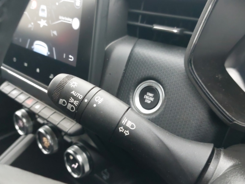 Used Renault Clio 2023 for sale - 76335839: Photo 17