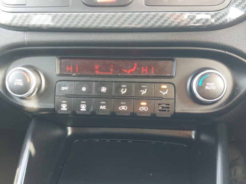 Used Kia Carens 2018 for sale - 77939236: Photo 14