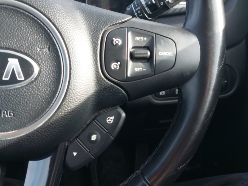 Used Kia Carens 2018 for sale - 77939236: Photo 17