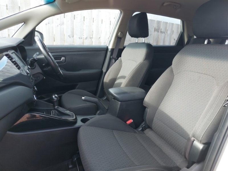Used Kia Carens 2018 for sale - 77939236: Photo 5