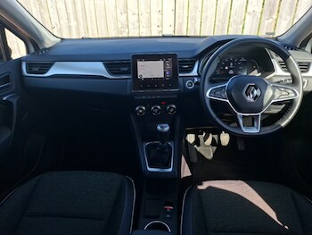 Used Renault Captur 2021 for sale - 78960403: Photo
