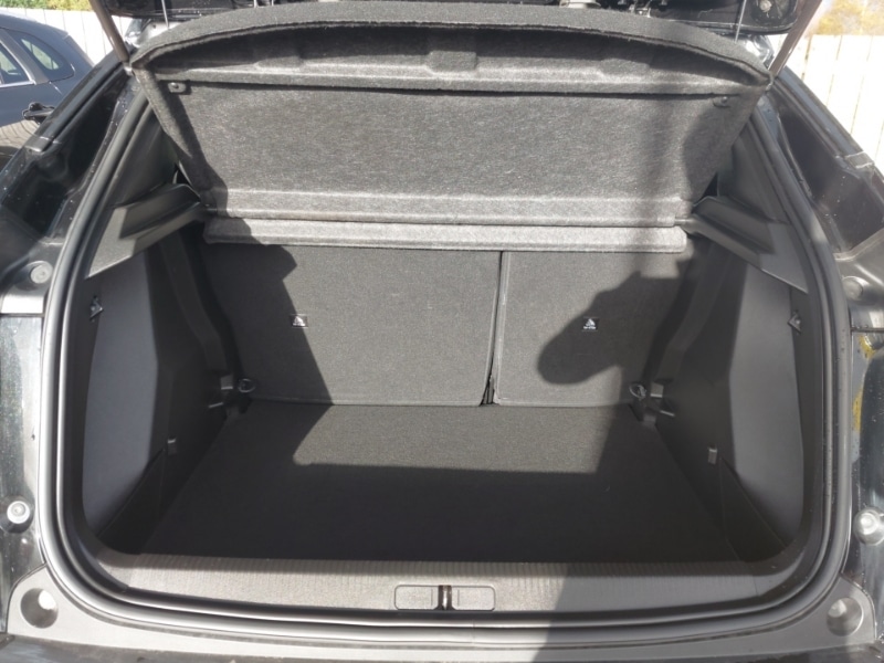 Used Peugeot 2008 2023 for sale - 76397593: Photo 8