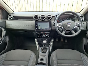 Used Dacia Duster 2022 for sale - 79536945: Photo