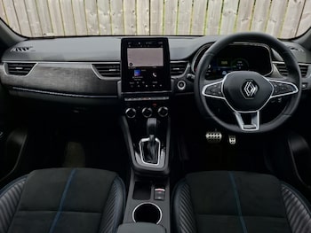 Used Renault Arkana 2024 for sale - 79101359: Photo