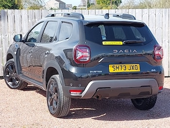 Used Dacia Duster 2023 for sale - 78225367: Photo
