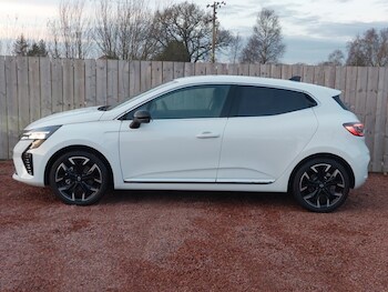 Used Renault Clio 2025 for sale - 79006702: Photo