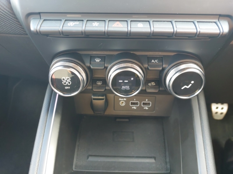 Used Renault Clio 2021 for sale - 76864532: Photo 14