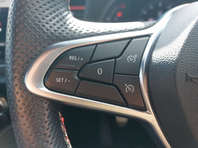 Used Renault Clio 2021 for sale - 76864532: Photo 16