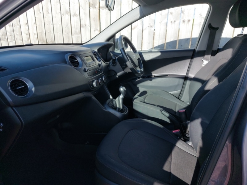Used Hyundai i10 2019 for sale - 77568979: Photo 5