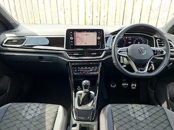 Used Volkswagen T-Roc 2023 for sale - 79529570: Photo