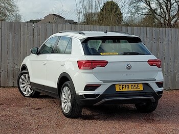 Used Volkswagen T-Roc 2019 for sale - 77837749: Photo