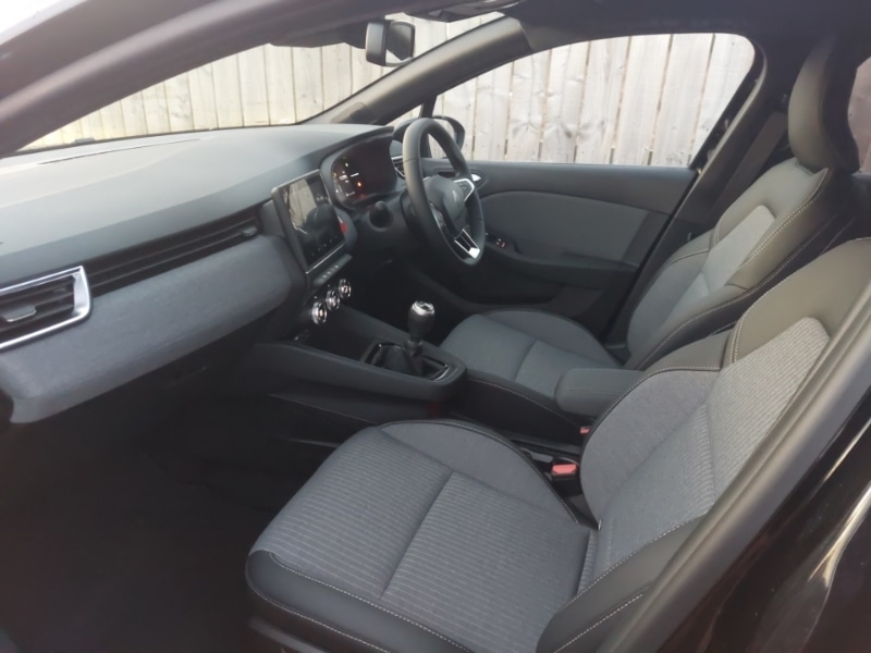 Used Renault Clio 2025 for sale - 77028559: Photo 5