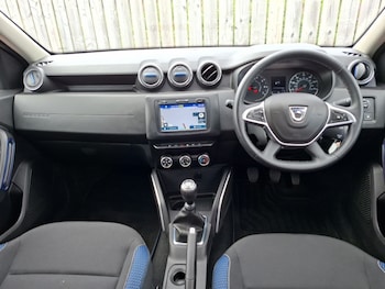 Used Dacia Duster 2021 for sale - 79505942: Photo