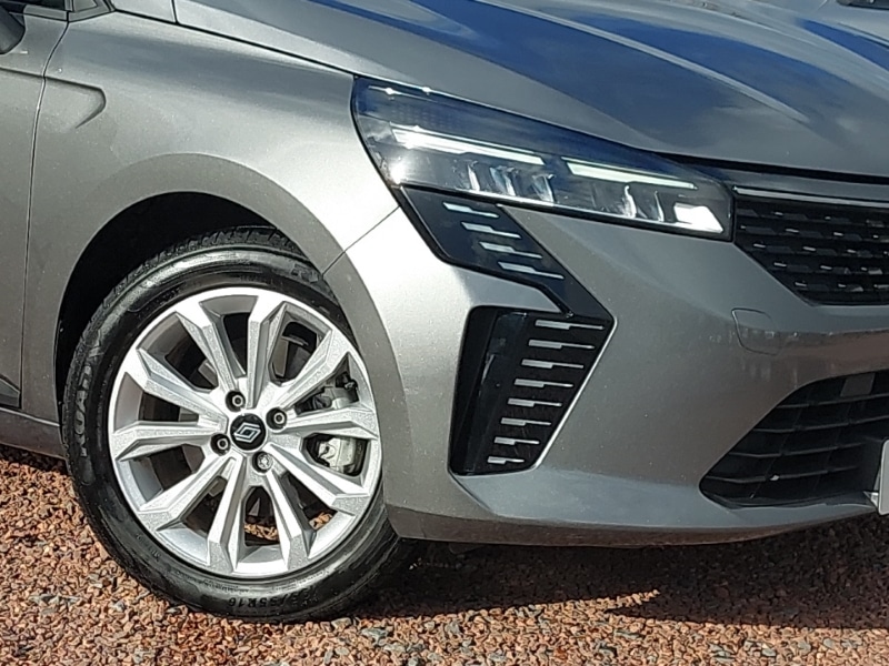 Used Renault Clio 2024 for sale - 77873747: Photo 9