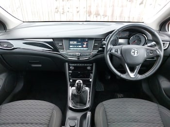 Used Vauxhall Astra 2018 for sale - 77503471: Photo