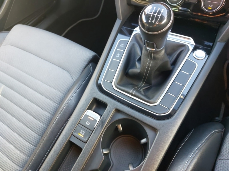 Used Volkswagen Passat 2018 for sale - 76613844: Photo 15