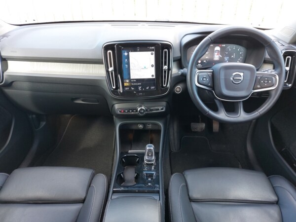 Used Volvo XC40 2019 for sale - 75933704: Photo 2