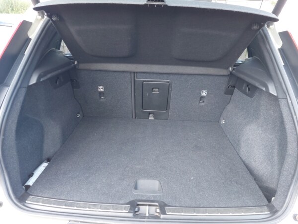 Used Volvo XC40 2019 for sale - 75933704: Photo 8