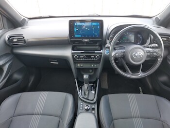 Used Toyota Yaris Cross 2021 for sale - 76103471: Photo 2