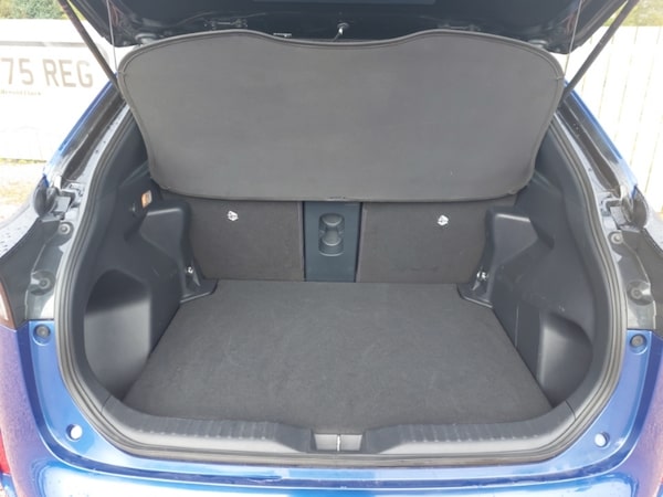 Used Toyota Yaris Cross 2021 for sale - 76103471: Photo 8