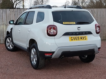 Used Dacia Duster 2019 for sale - 77371421: Photo