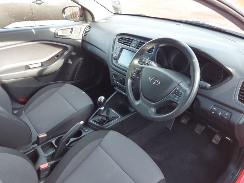 Used Hyundai i20 2019 for sale - 77623648: Photo 13