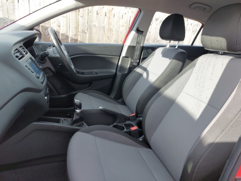 Used Hyundai i20 2019 for sale - 77623648: Photo 5