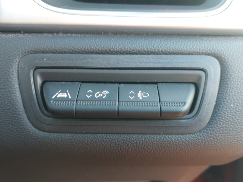 Used Renault Captur 2022 for sale - 76897396: Photo 17