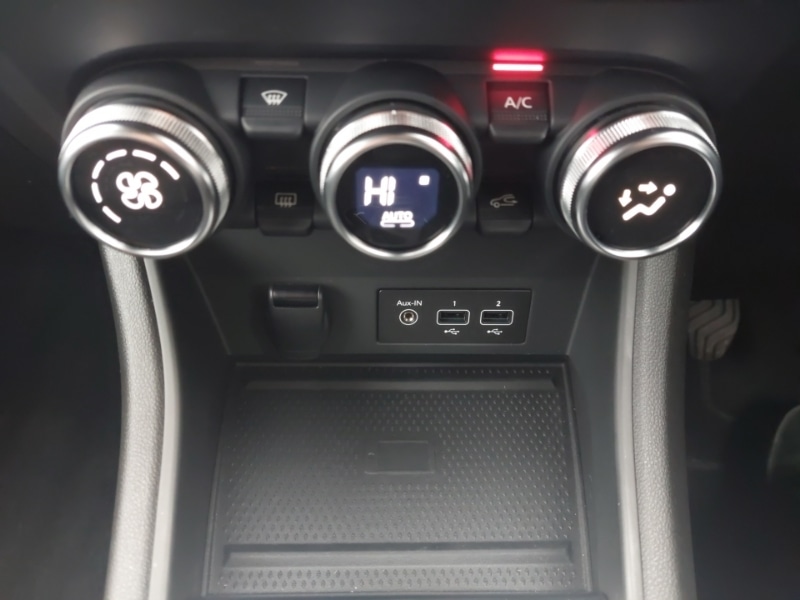 Used Renault Captur 2022 for sale - 76150789: Photo 15