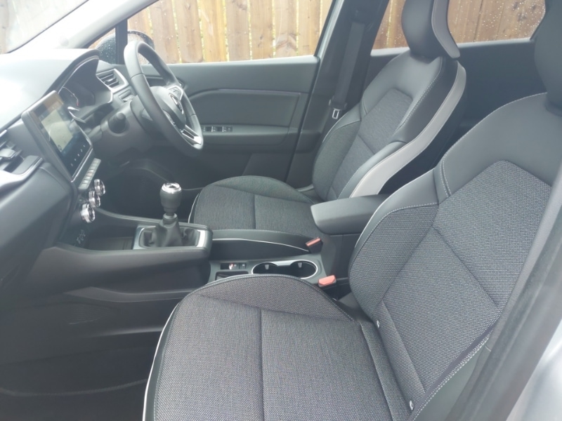 Used Renault Captur 2022 for sale - 76150789: Photo 5