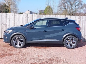 Used Renault Captur 2023 for sale - 77731207: Photo