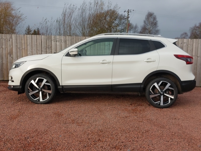 Used Nissan Qashqai 2017 for sale - 76893444: Photo 4